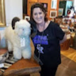 Meet your Posher, Denise